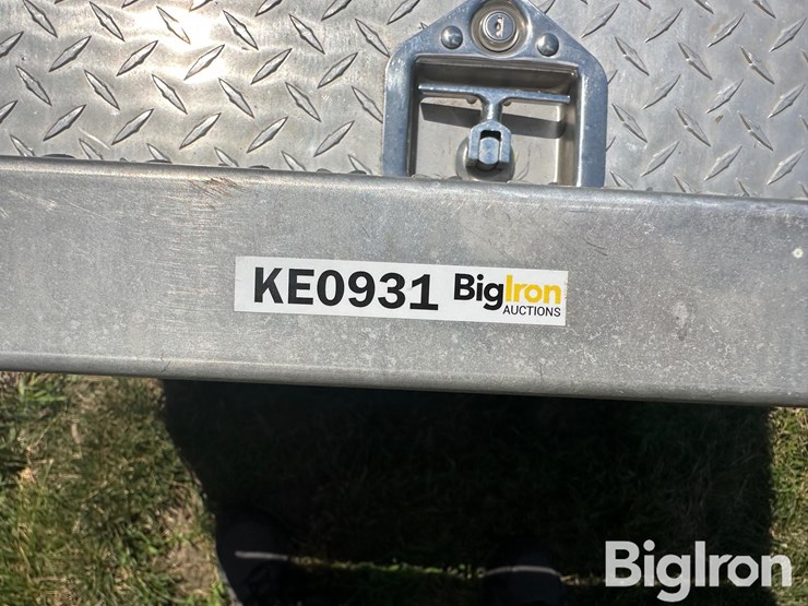 peterbilt-aluminum-step/battery-box-image-17