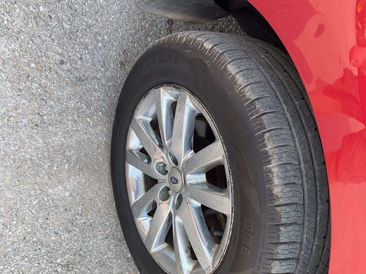 2011-ford-edge-image-22