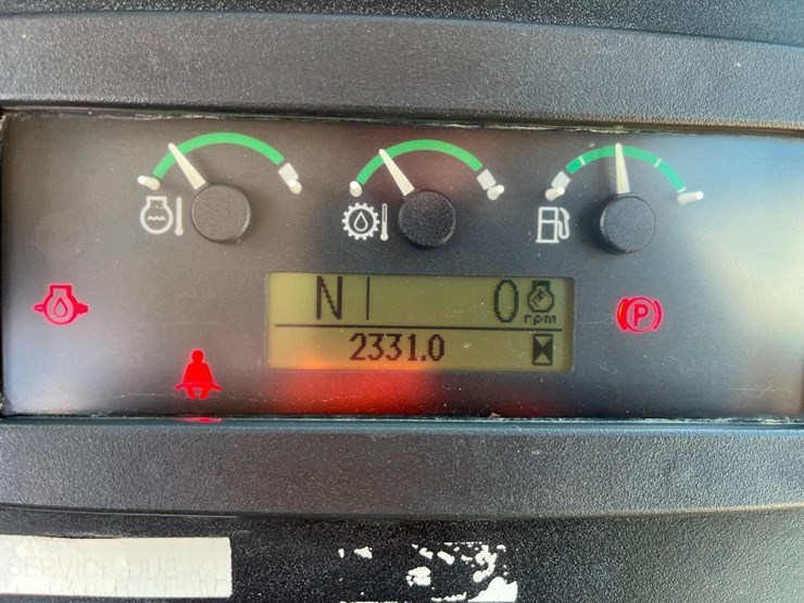 2011-deere-310sj-image-51