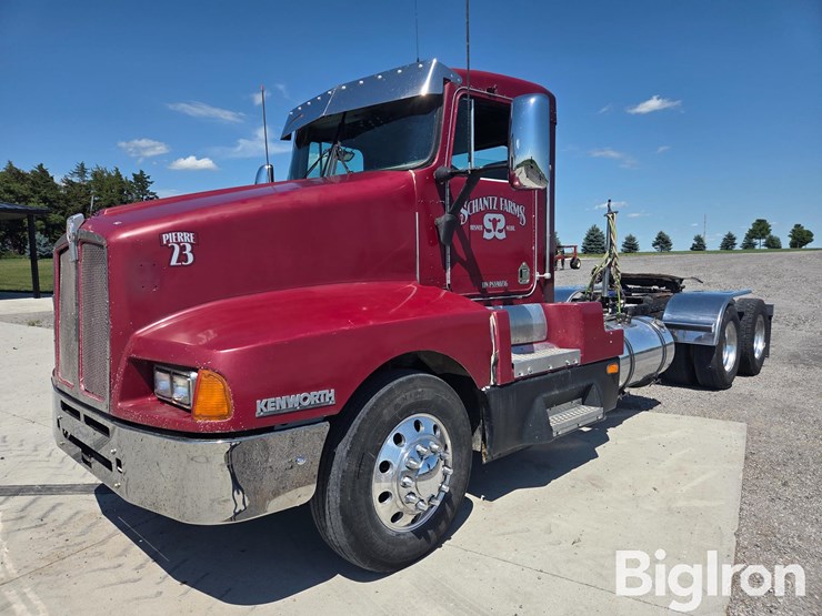 1993-kenworth-t600-image-1