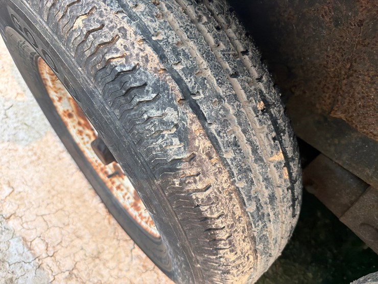 #1535-•-2002-rugged-trail-20'-trailer-image-9