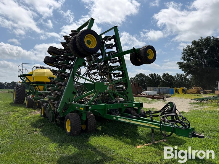 2010-john-deere-1890-image-3