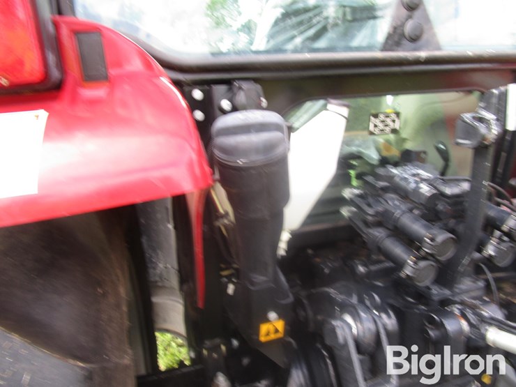 2010-case-ih-farmall-75c-image-11