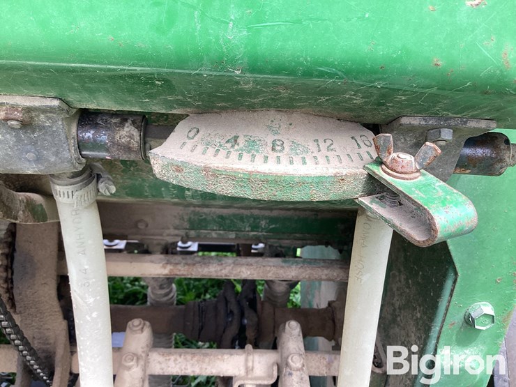 john-deere-8300-image-17