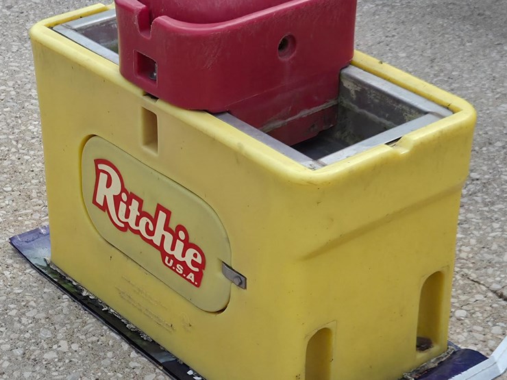 ritchie-heated-livestock-waterer-image-7