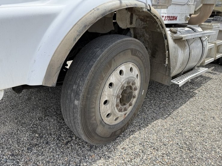 2000-kenworth-t800b-image-9
