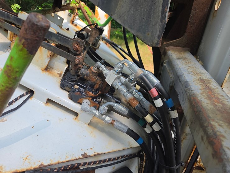 #1801-•-2016-altec-towable-wood-chipper-image-54