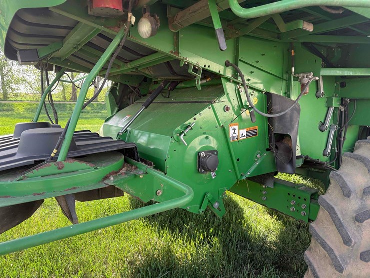2009-john-deere-9770-sts-image-10