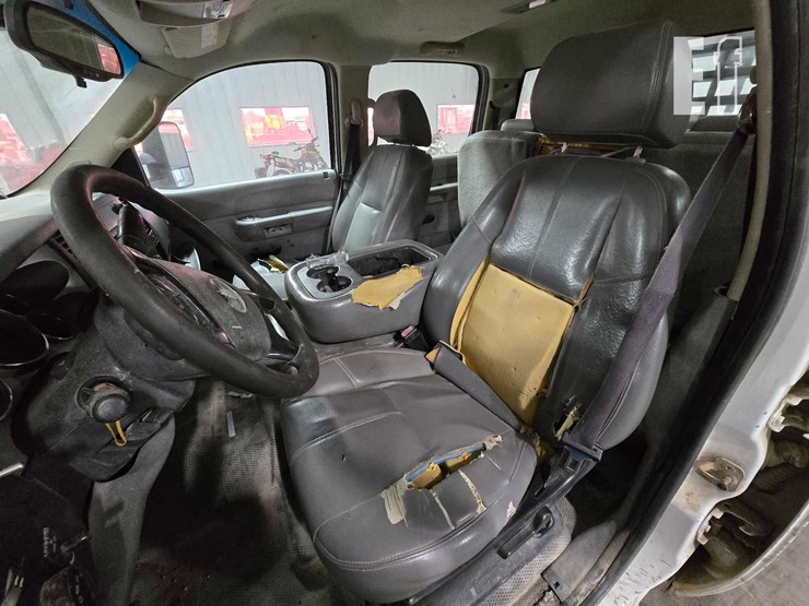 2009-chevrolet-silverado-3500-image-9