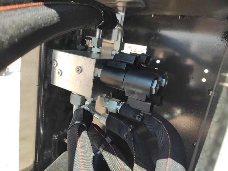 wolverine-abc125-swing-arm-skid-steer-brush-cutter-image-7