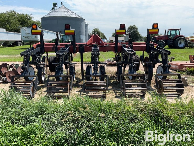 case-ih-2500-image-6