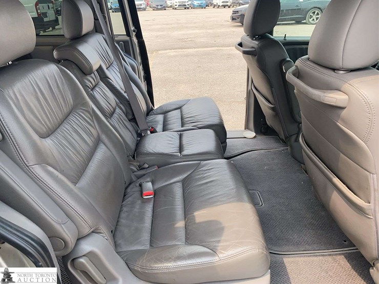 2008-honda-odyssey-image-19