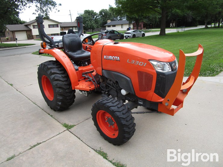 2014-kubota-l3301d-image-3