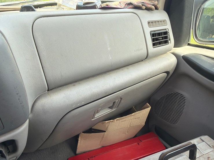 2001-ford-f250-image-31