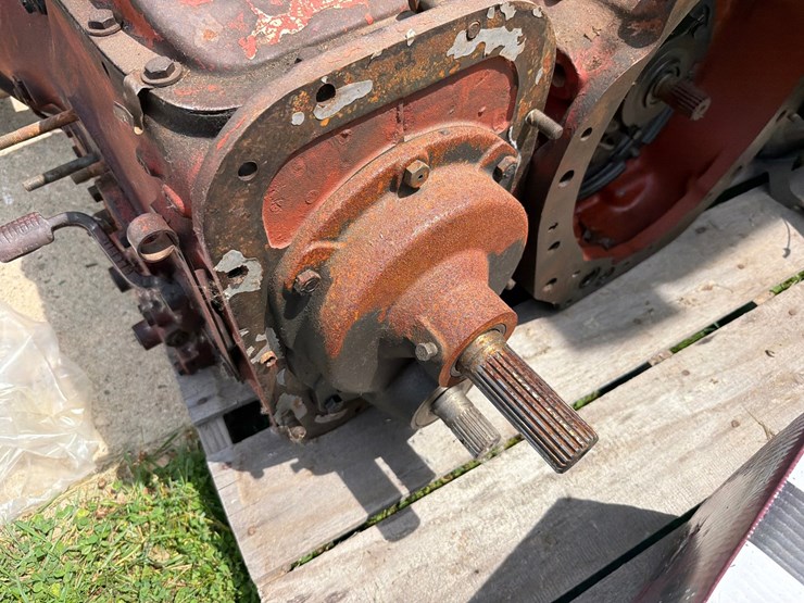 #1532-•-ford-select-o-matic-transmission-image-4