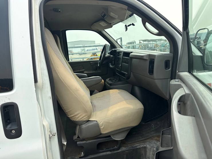2007-chevrolet-3500-image-23