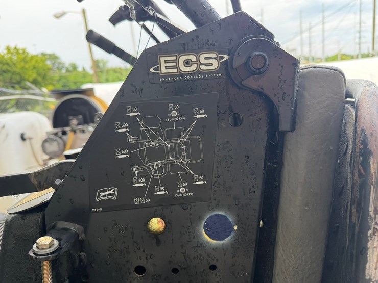 #4057-•-2016-exmark-52"-stand-on-mower-image-14