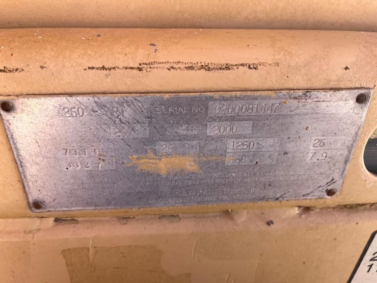 2000-jlg-260mrt-image-23