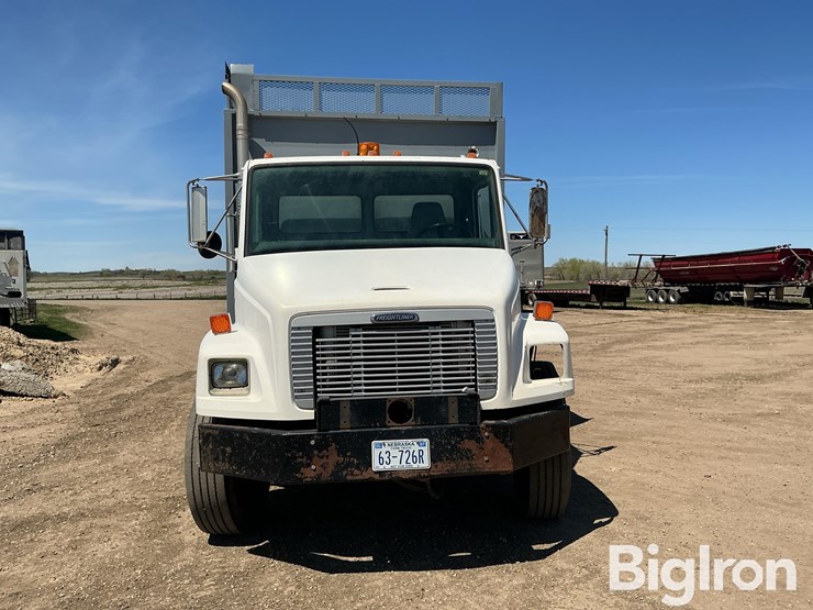 1995-freightliner-fl80-image-2