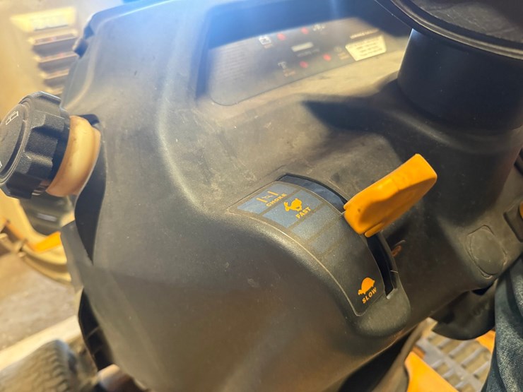 cub-cadet-1050-image-14