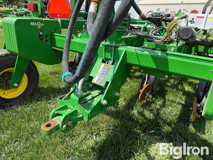 john-deere-2510h-image-17
