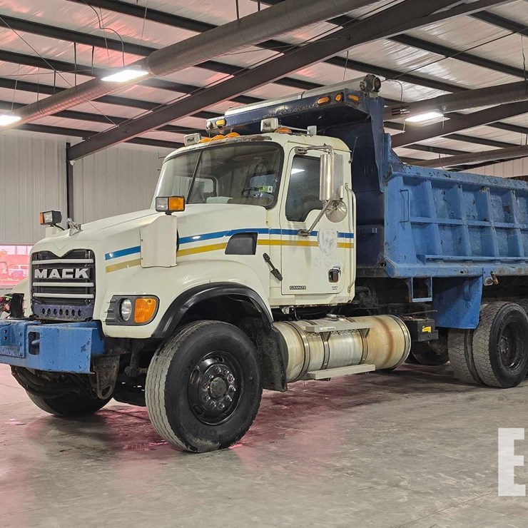 2007 MACK GRANITE CV713