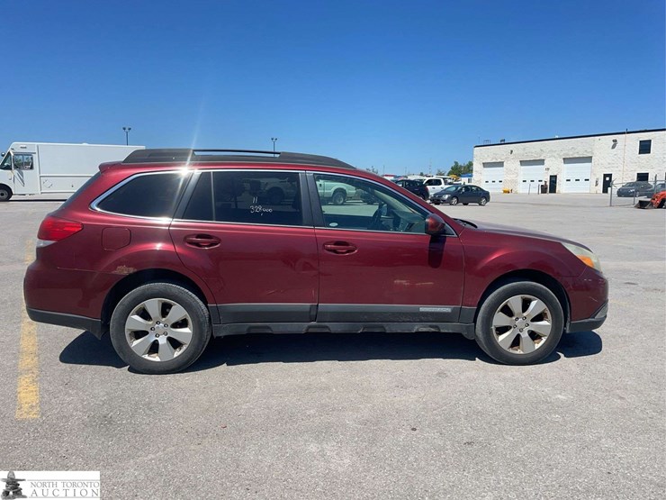 2011-subaru-outback-awd-2.5i-sport-4dr-wagon-cvt-image-4