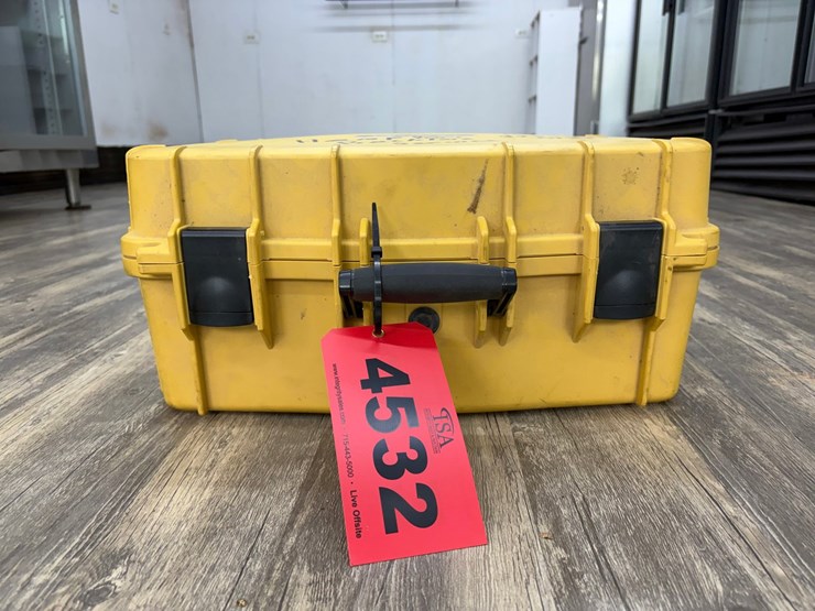 #4532-•-topcon-hiper-vr-base-&-rover-kit-image-3