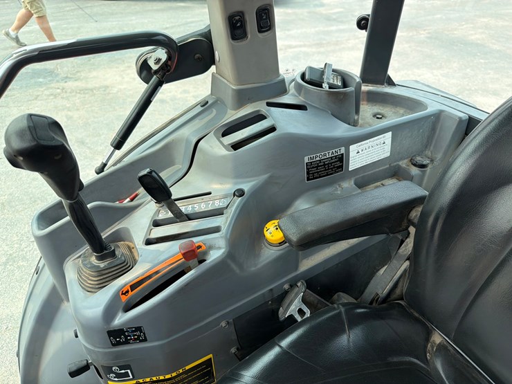 2021-kubota-l6060-image-23