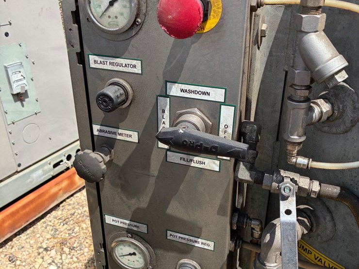 #9911-•-vapor-abrasive-blaster-image-7