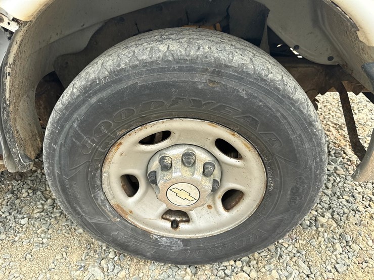 2007-chevrolet-3500-image-40