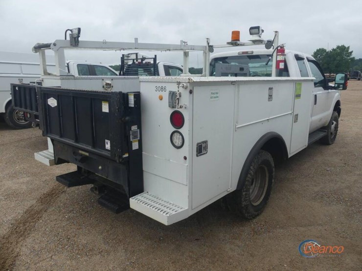 2016-ford-f350-image-2