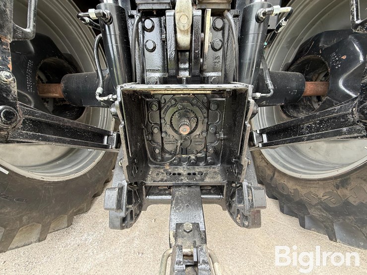 2011-case-ih-magnum-245-image-16