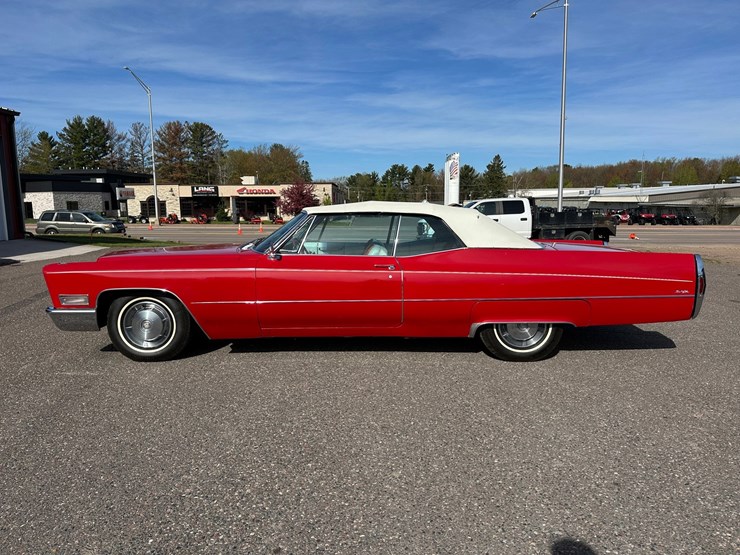 #1175-•-1967-cadillac-deville-convertible-coupe-image-2