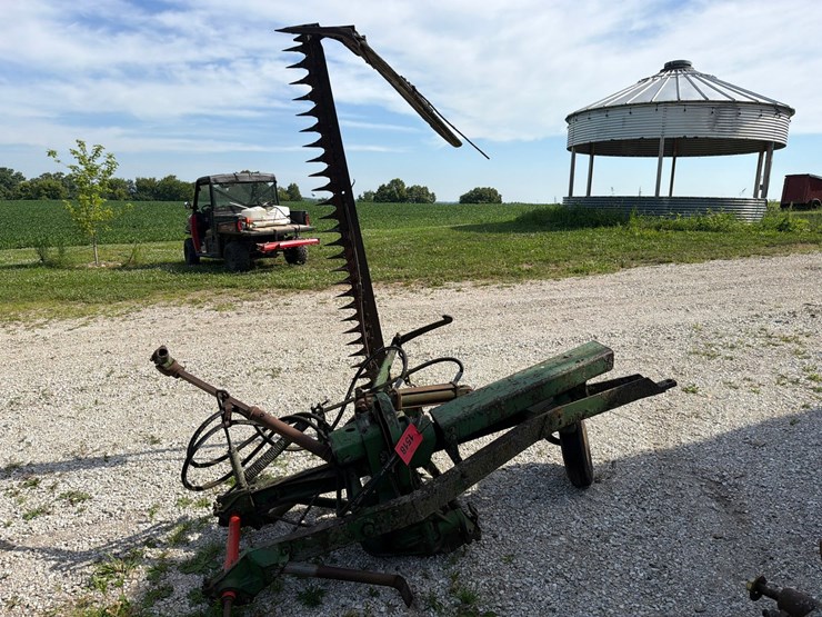 #1518-•-john-deere-sickle-mower-image-1