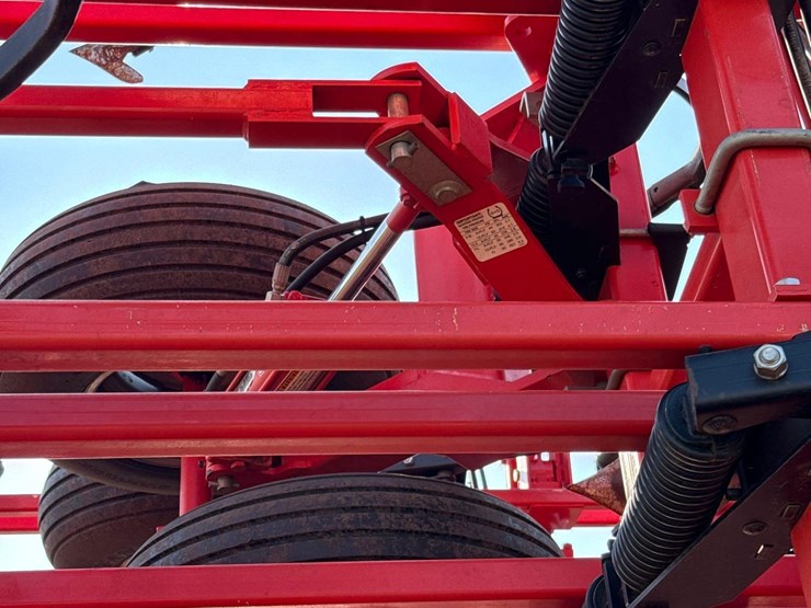2013-kuhn-krause-5635-46ft-field-cultivator-image-57