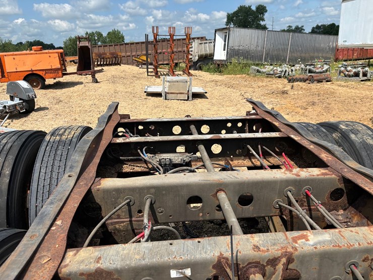 #2280-•-set-of-tandem-axles-image-9