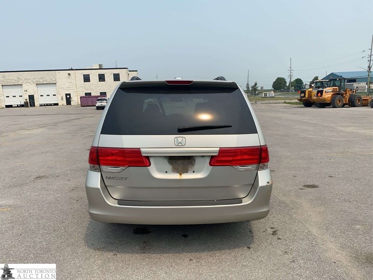 2008-honda-odyssey-image-6