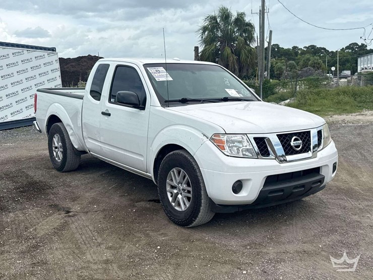 2018-nissan-frontier-image-2