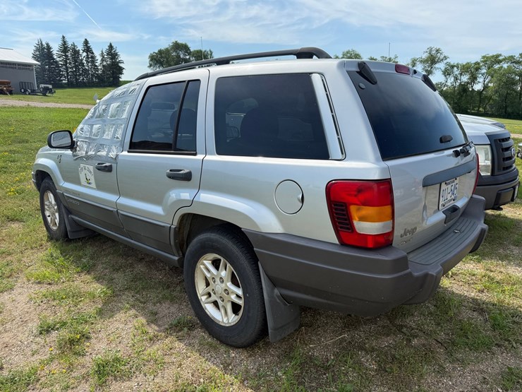 2007-jeep-grand-cherokee-image-3