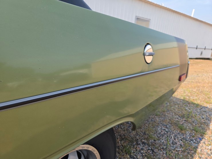 #1835-•-1972-dart-swinger-image-16