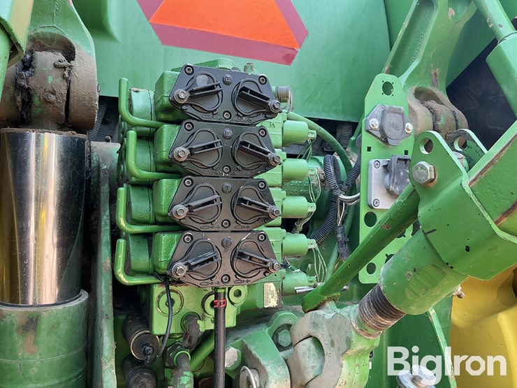 2006-john-deere-8430-image-18