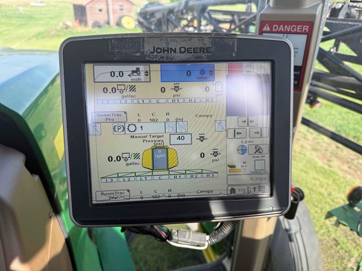 2011-john-deere-4830-image-40