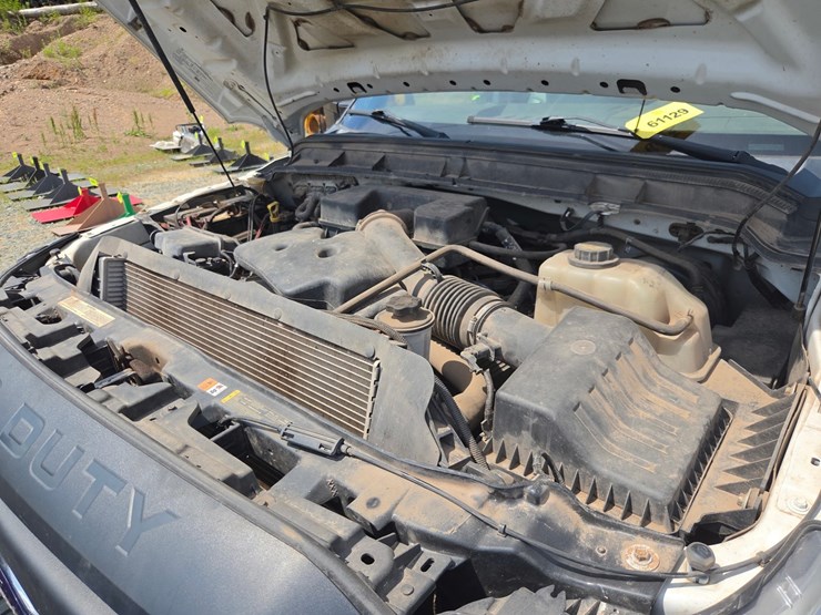 2013-ford-f350-image-36