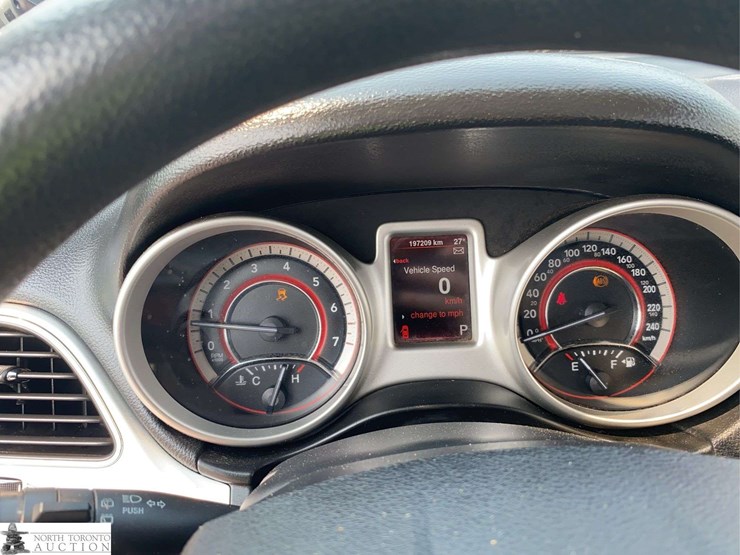 2015-dodge-journey-image-12