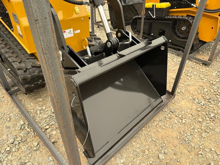 #5160-•-2026-agt-mx-crt23-mini-skid-steer-image-9