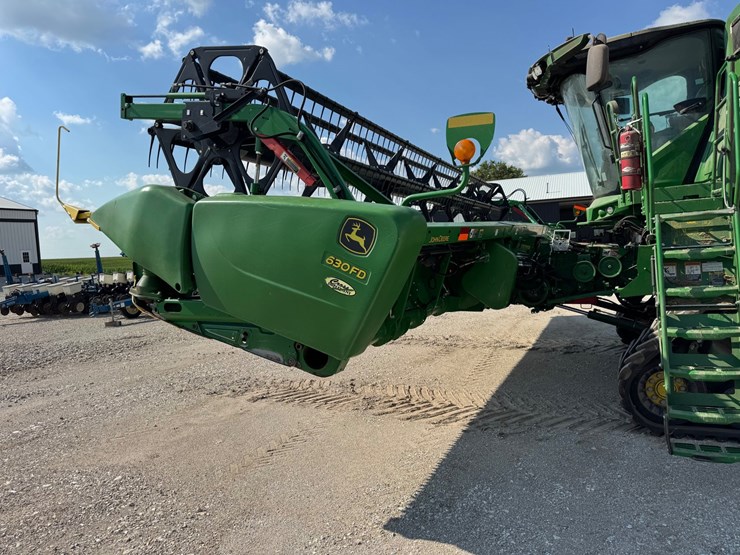 2014-john-deere-630fd-image-1