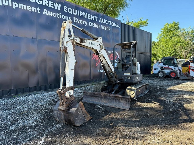 2011-bobcat-e50-image-7