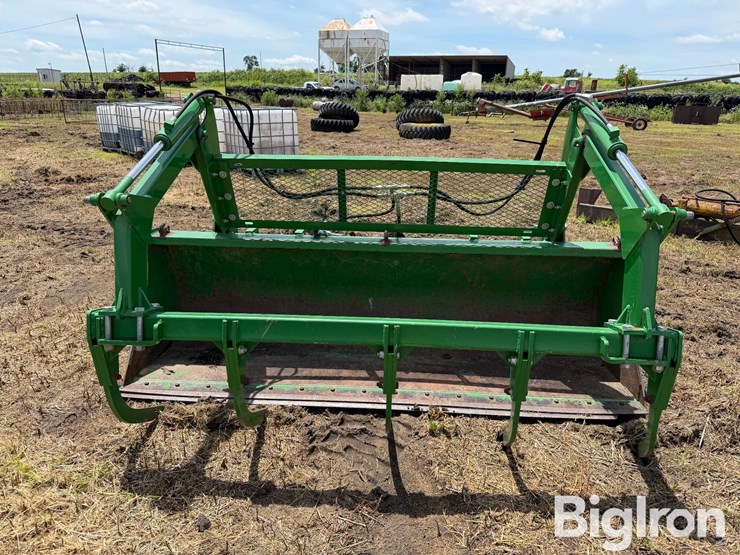 john-deere-8-image-2