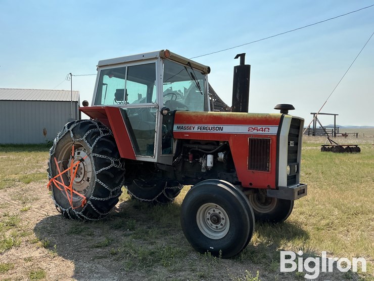 1982-massey-ferguson-2640-image-3
